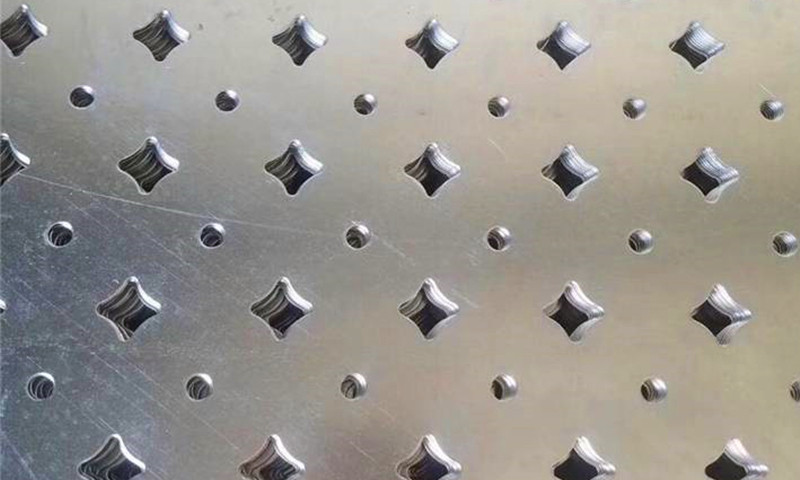 帶孔鍍鋅鐵皮產品展示